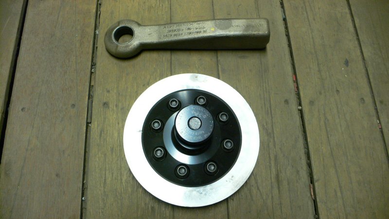 Kingpen en staalplaat op maat gemaakt........