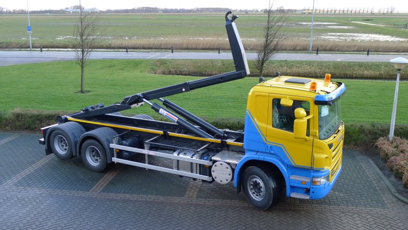 Nieuwe haakarm installatie...........