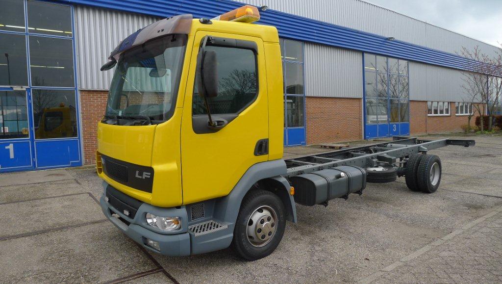 Nieuwe Daf`s rollen binnen in Schagerbrug...........