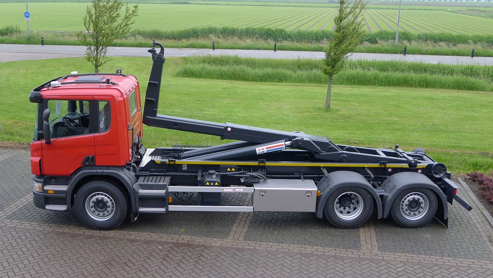 Ligthart schagerbrug levert nieuwe VDL containerinstallatie aan..........