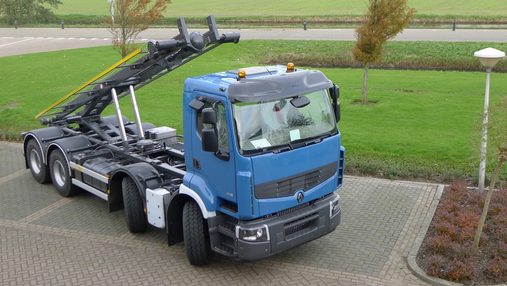 Nieuwe container wagen gereed voor gebruik........