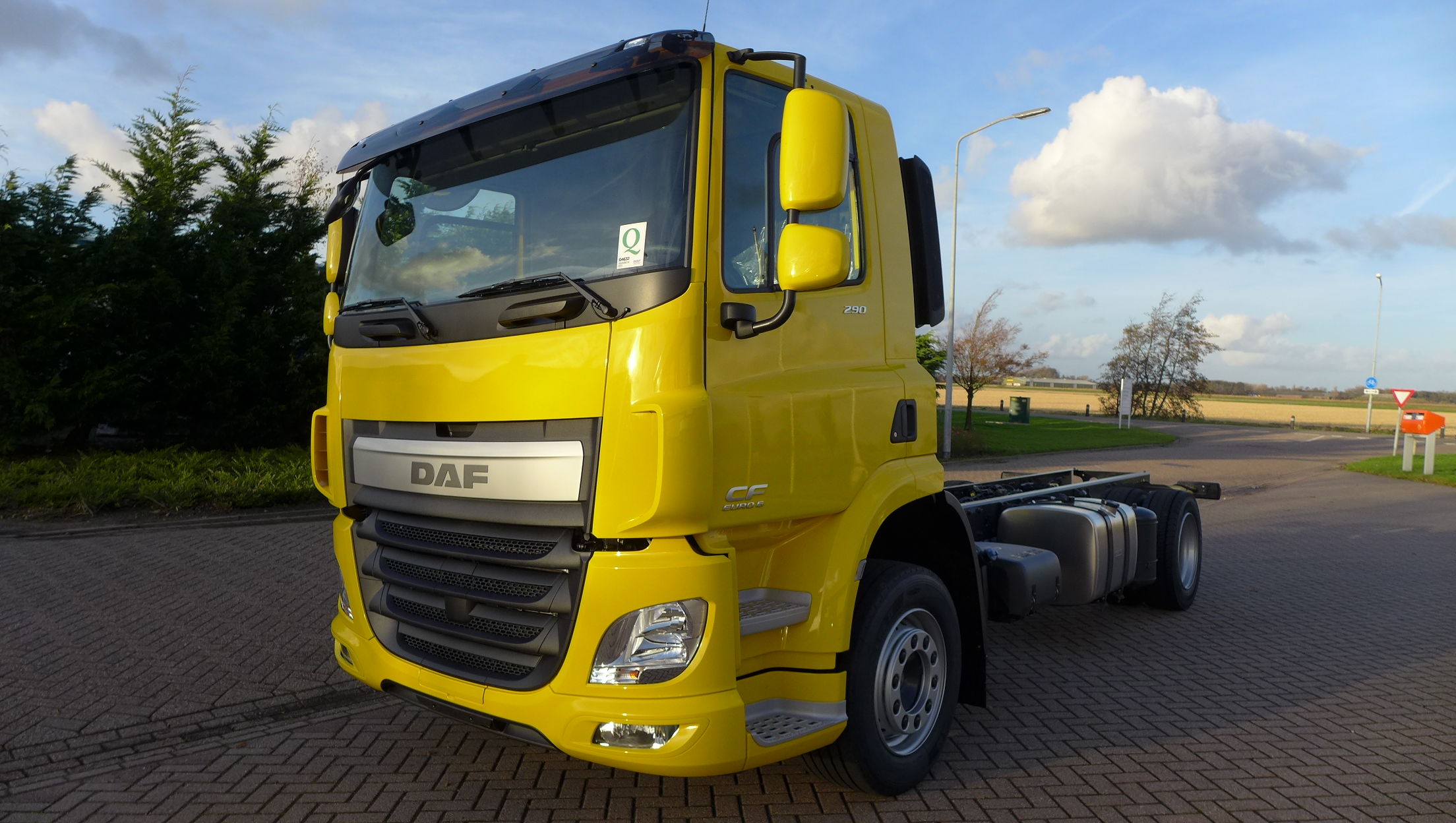 Nieuwe Daf euro 6 rolt binnen in schagerbrug..........