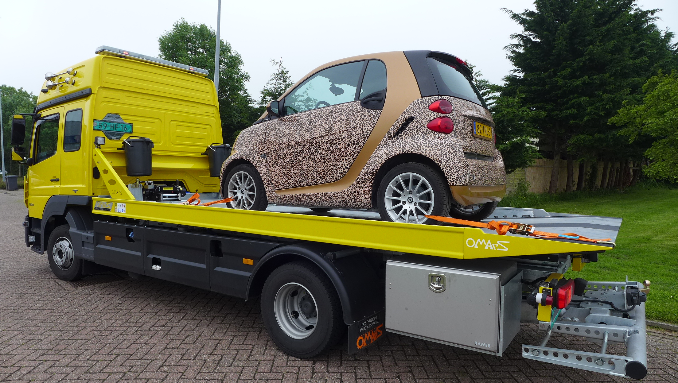 Nieuwe omars bergingsvoertuigen.........