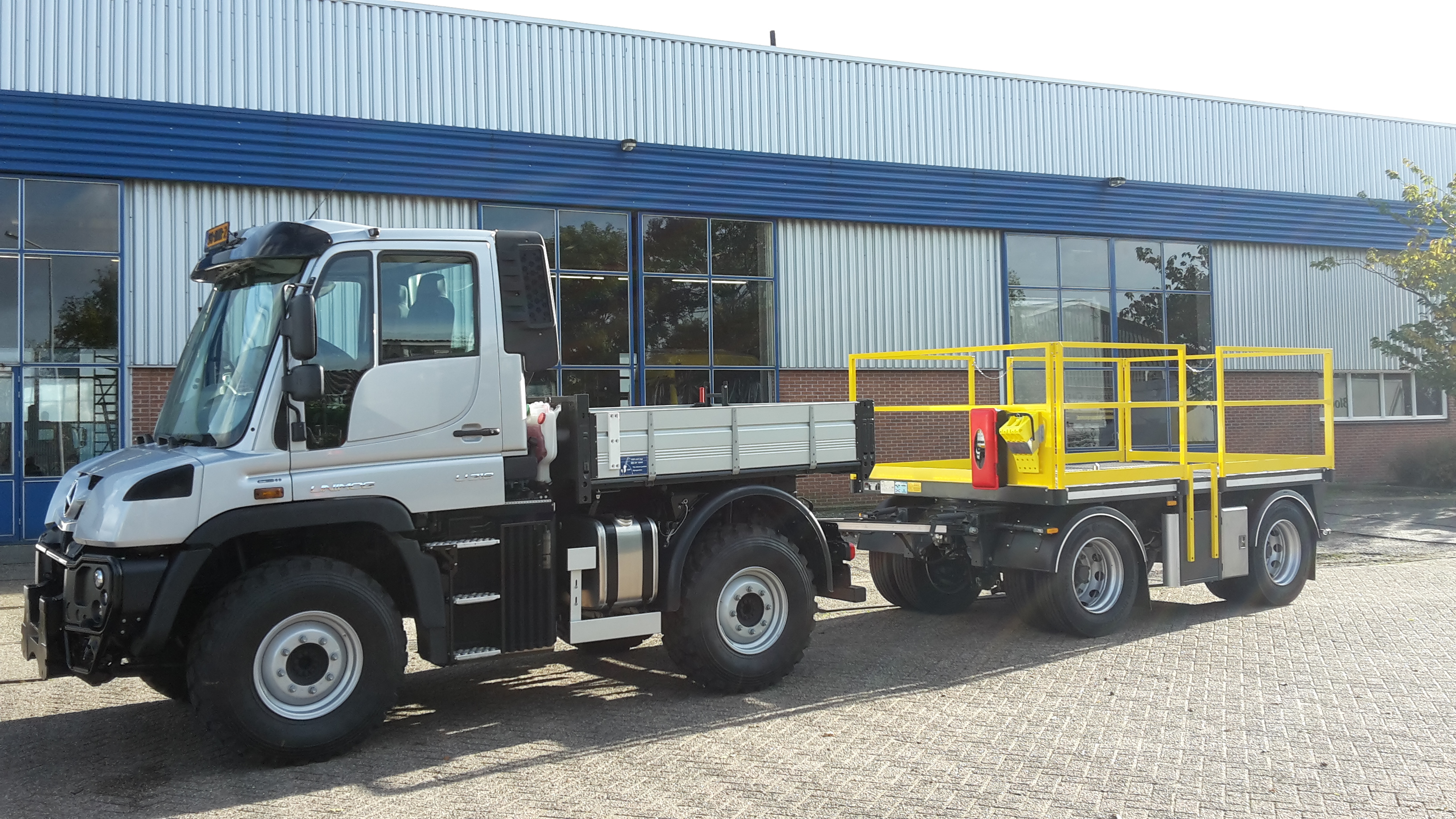 Nieuwe Ligthart aanhangwagen in gebruik........