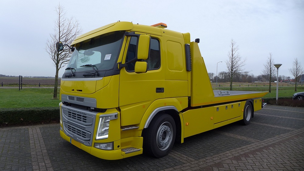 Nieuwe bergingstruck  gereed voor gebruik.........