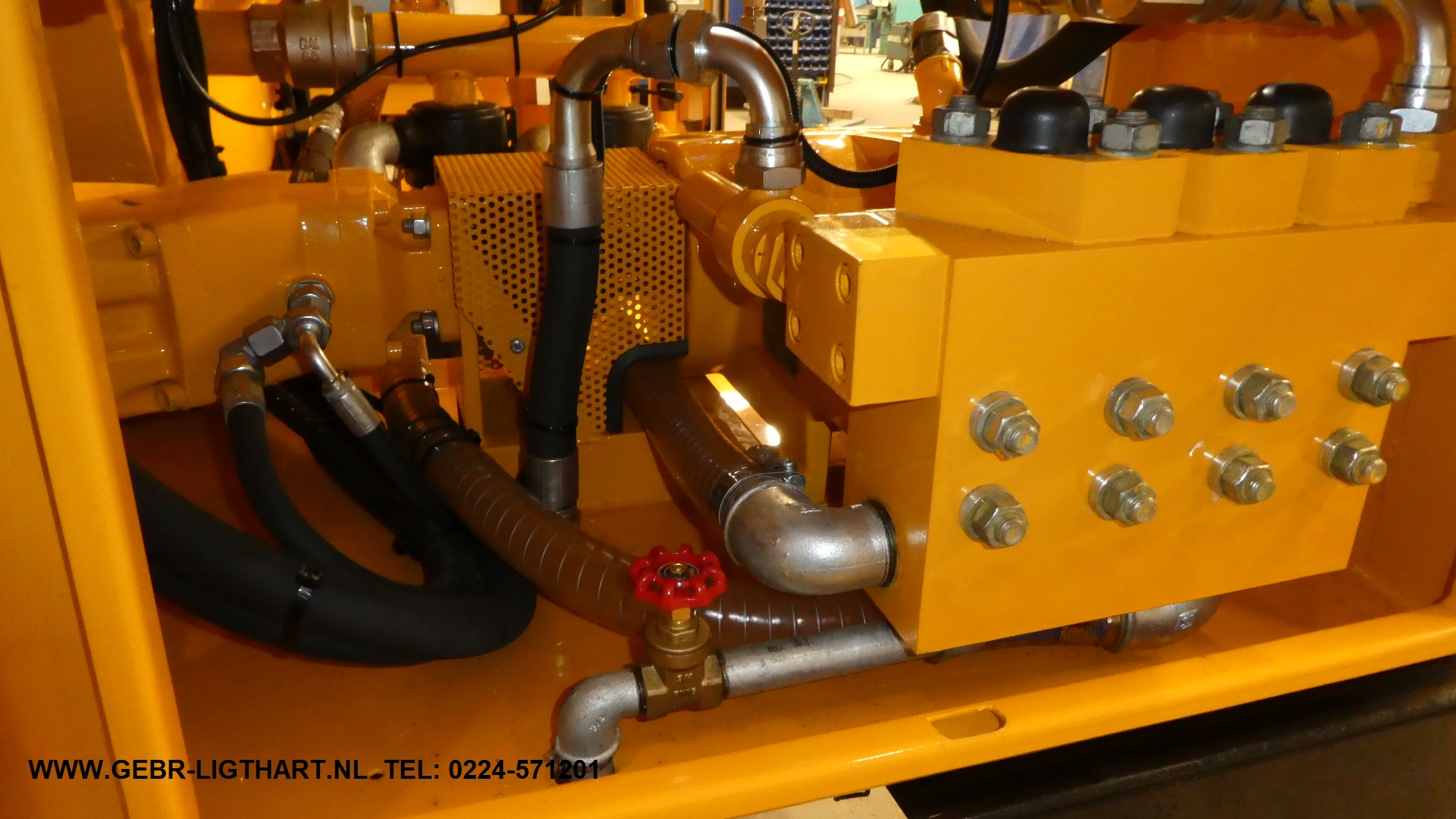 Overbouw 2 stuks hogedruk installaties op nieuw chassis