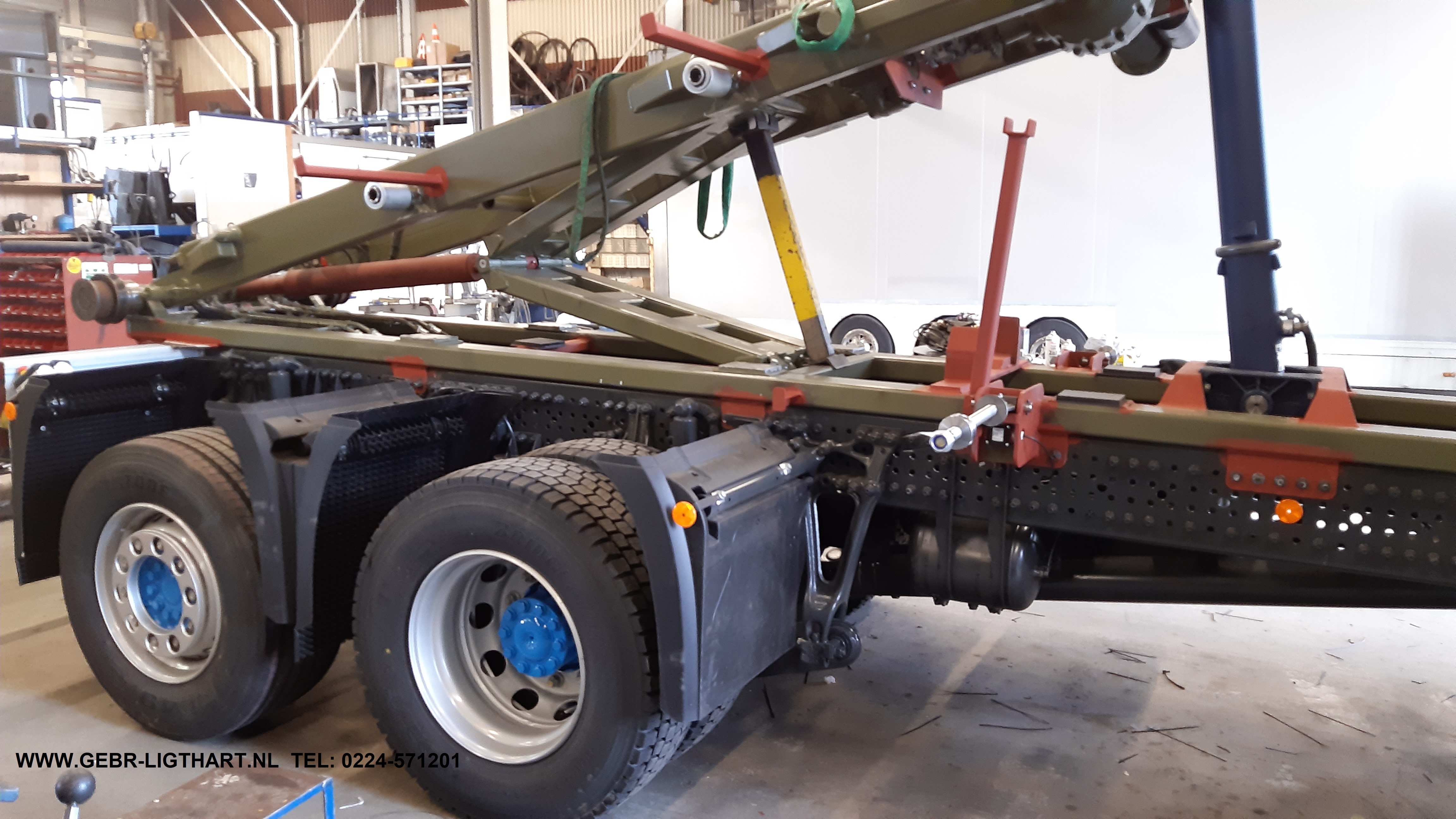 HTS NCH kabelsysteem met fronthef cilinder in aanbouw