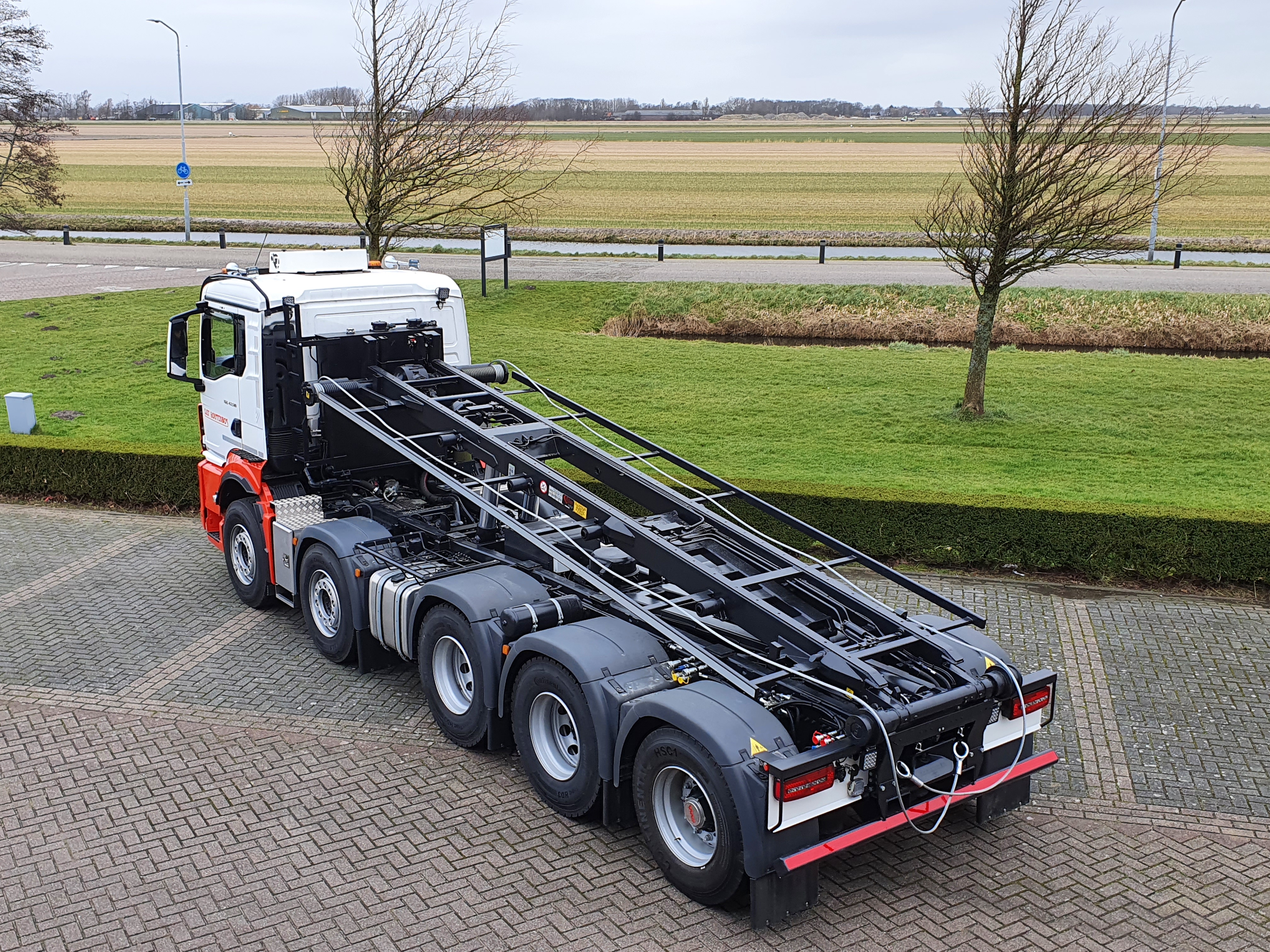 HTS kabel containersysteem.